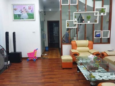 Bán nhà chính chủ quận Đống Đa, SIÊU HIẾM VIP, NGÕ RỘNG, 48m2, 4 tỷ